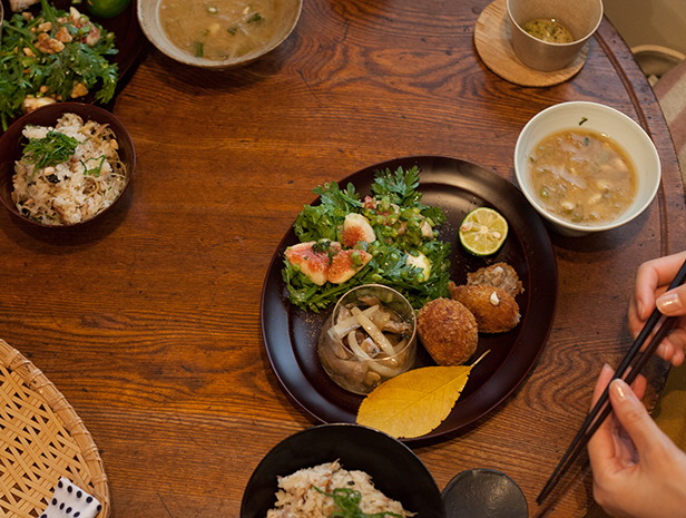Warm Table Settings for a Cold Winter’s Day