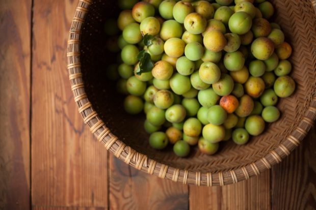 Organic Ume: Naturally Grown Japanese Plums with Care