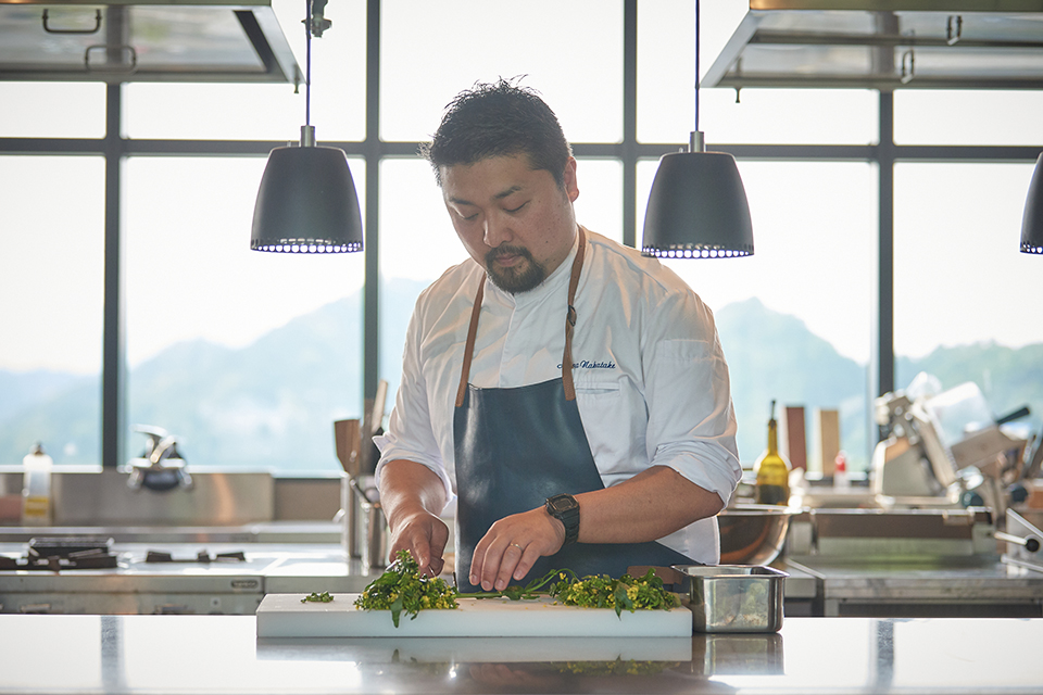 The Hospitality of IZURUN’s Chef Nakatake, Who Wants to Convey the Abundance of the Basque Region